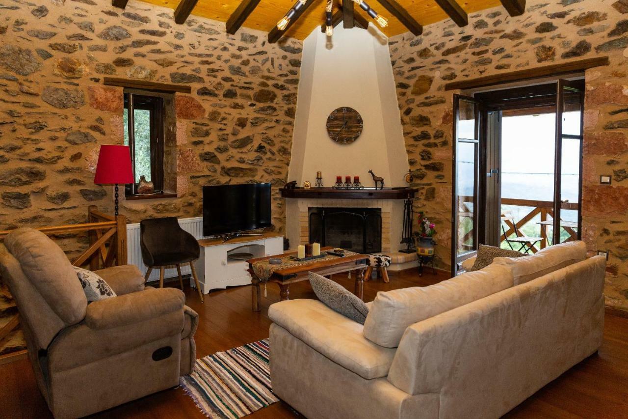 Luxury House In The Hills Guest House Sparta Exterior photo